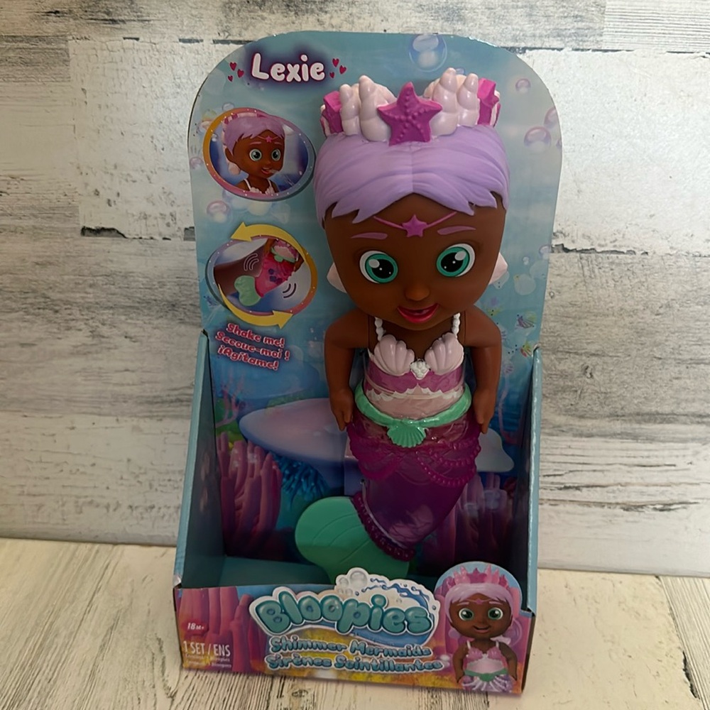 Bloopies Lexie Mermaid Bath or Pool Toy Doll NEW